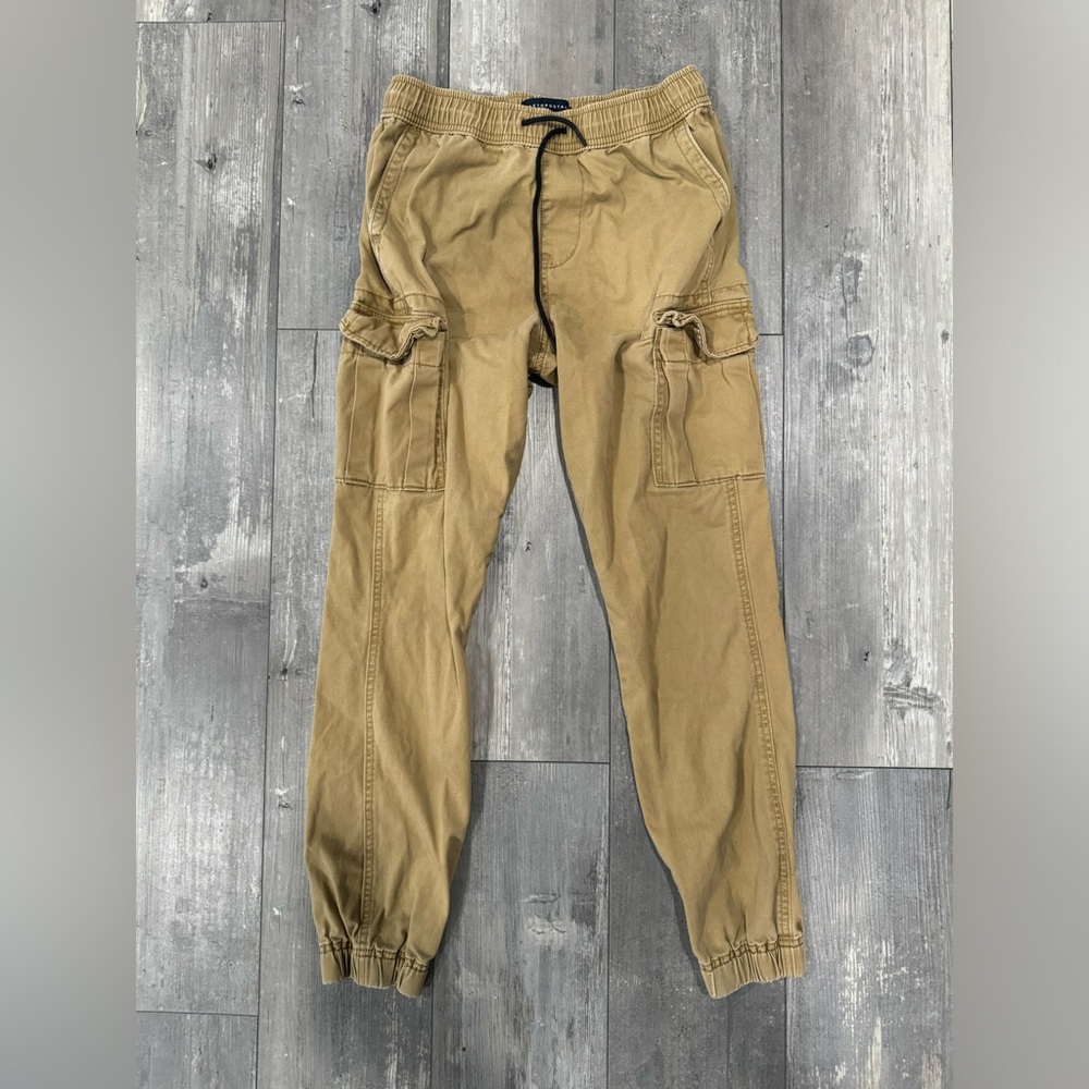 [read desc] Aeropostale Khaki Cargo Joggers. Size XS mens. Worn.